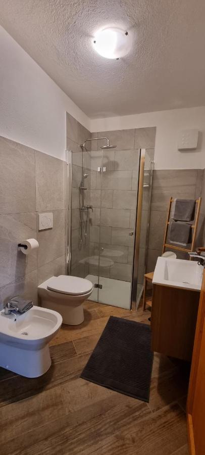 Lo Noyer Et Les Roses Bed & Breakfast Saint Nicolas Bagian luar foto