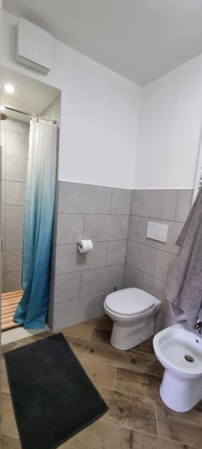 Lo Noyer Et Les Roses Bed & Breakfast Saint Nicolas Bagian luar foto
