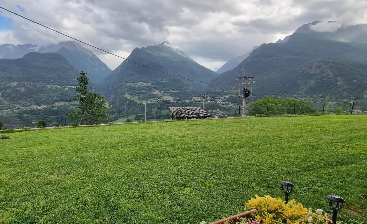 Lo Noyer Et Les Roses Bed & Breakfast Saint Nicolas Bagian luar foto