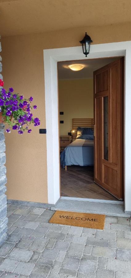 Lo Noyer Et Les Roses Bed & Breakfast Saint Nicolas Bagian luar foto
